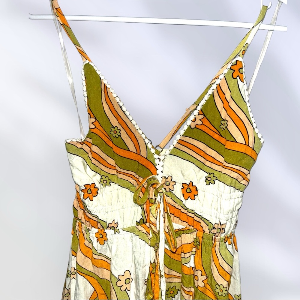 Retro Patterned Summer Dress - Picture 2 of 4